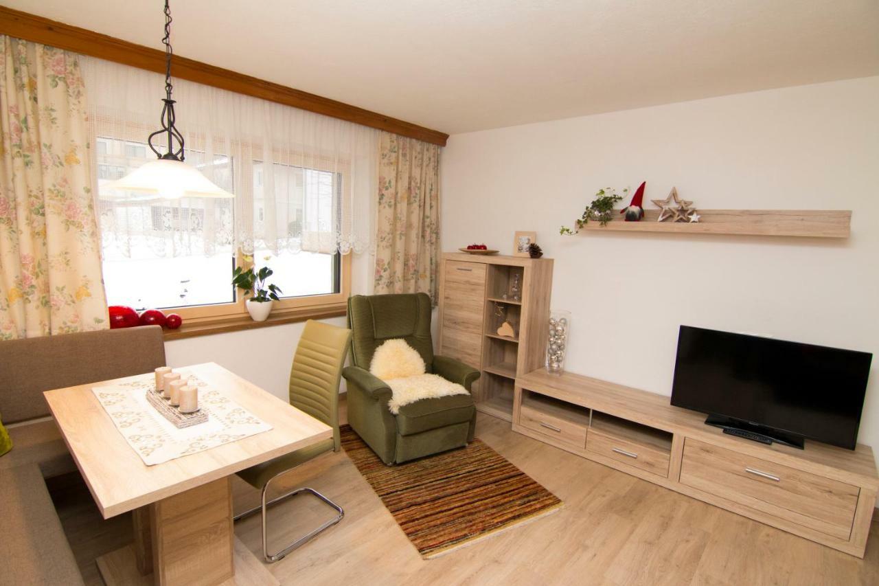 Ferienwohnung Kreidl Schlitters Bagian luar foto