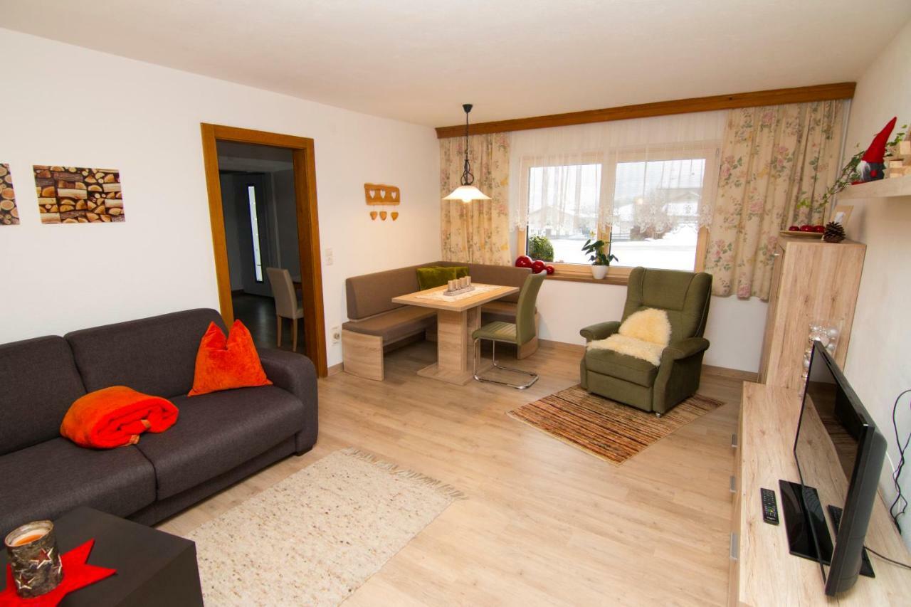 Ferienwohnung Kreidl Schlitters Bagian luar foto